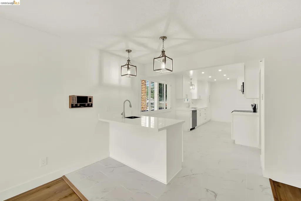 8 Lake Drive Antioch CA 94509