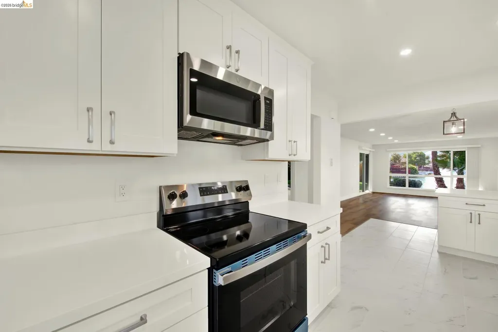 8 Lake Drive Antioch CA 94509
