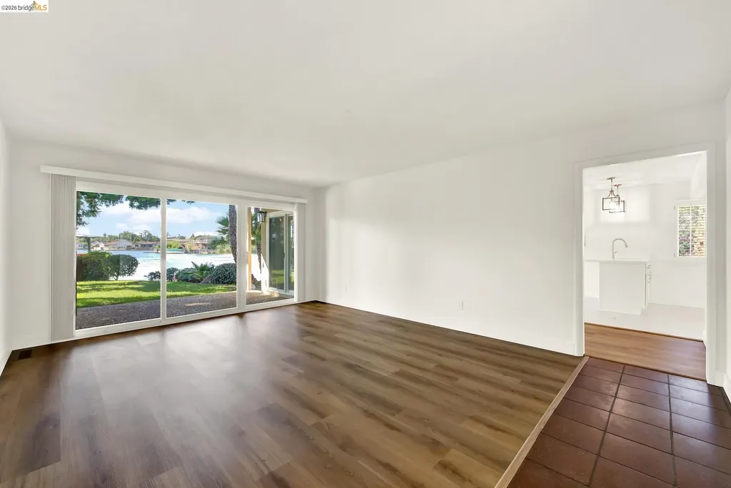 8 Lake Drive Antioch CA 94509