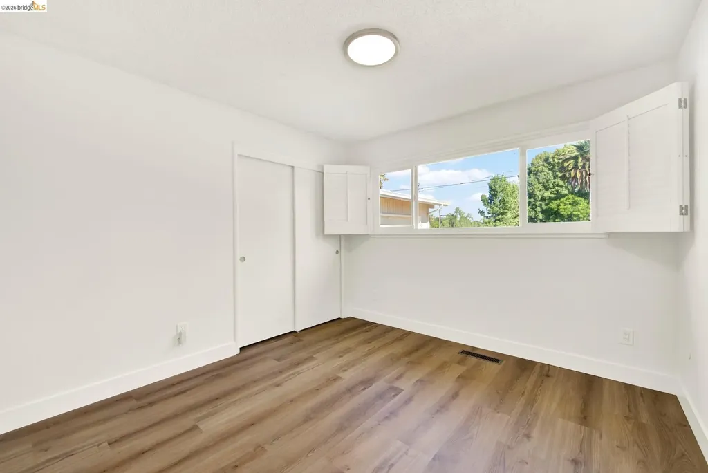 8 Lake Drive Antioch CA 94509