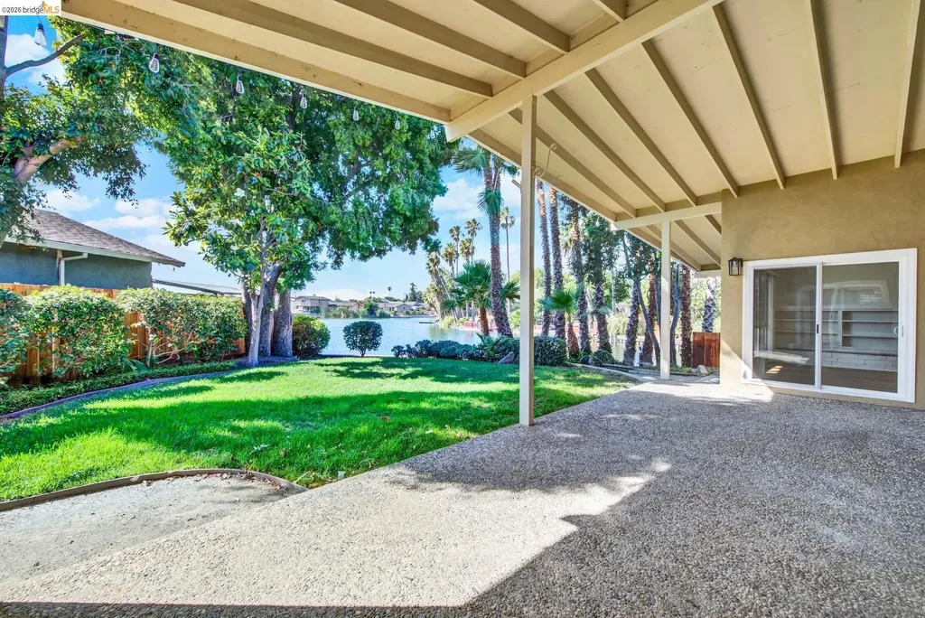 8 Lake Drive Antioch CA 94509