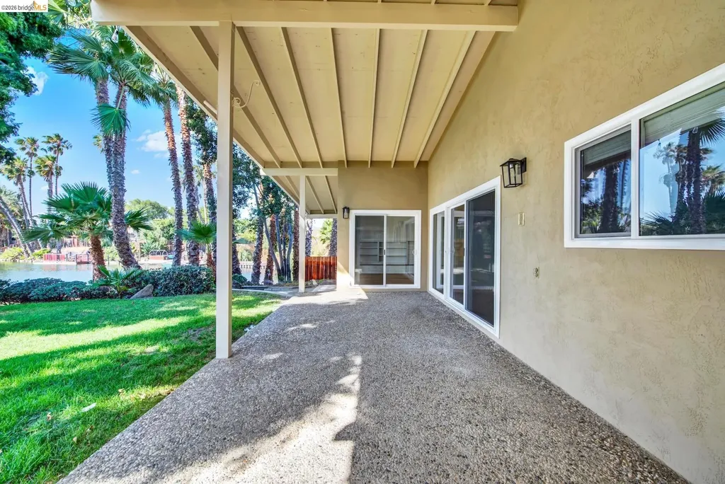 8 Lake Drive Antioch CA 94509