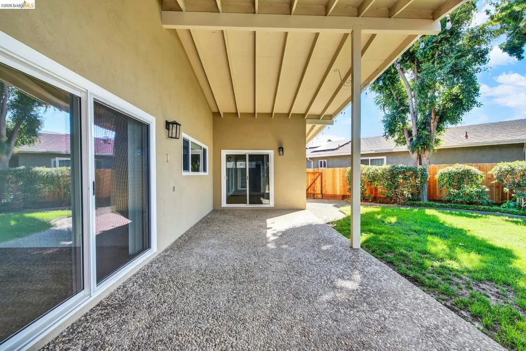 8 Lake Drive Antioch CA 94509