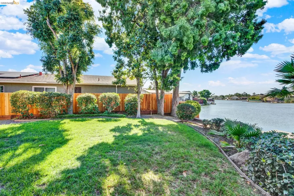 8 Lake Drive Antioch CA 94509