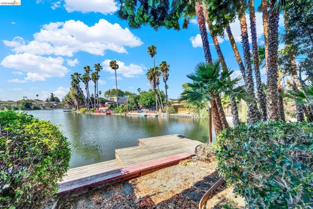 8 Lake Drive Antioch CA 94509