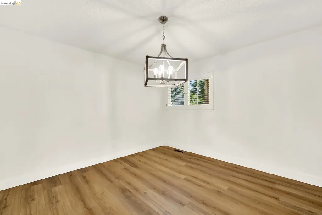 8 Lake Drive Antioch CA 94509