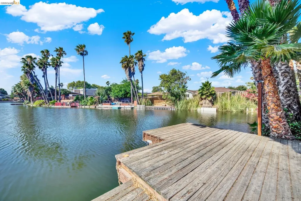 8 Lake Drive Antioch CA 94509