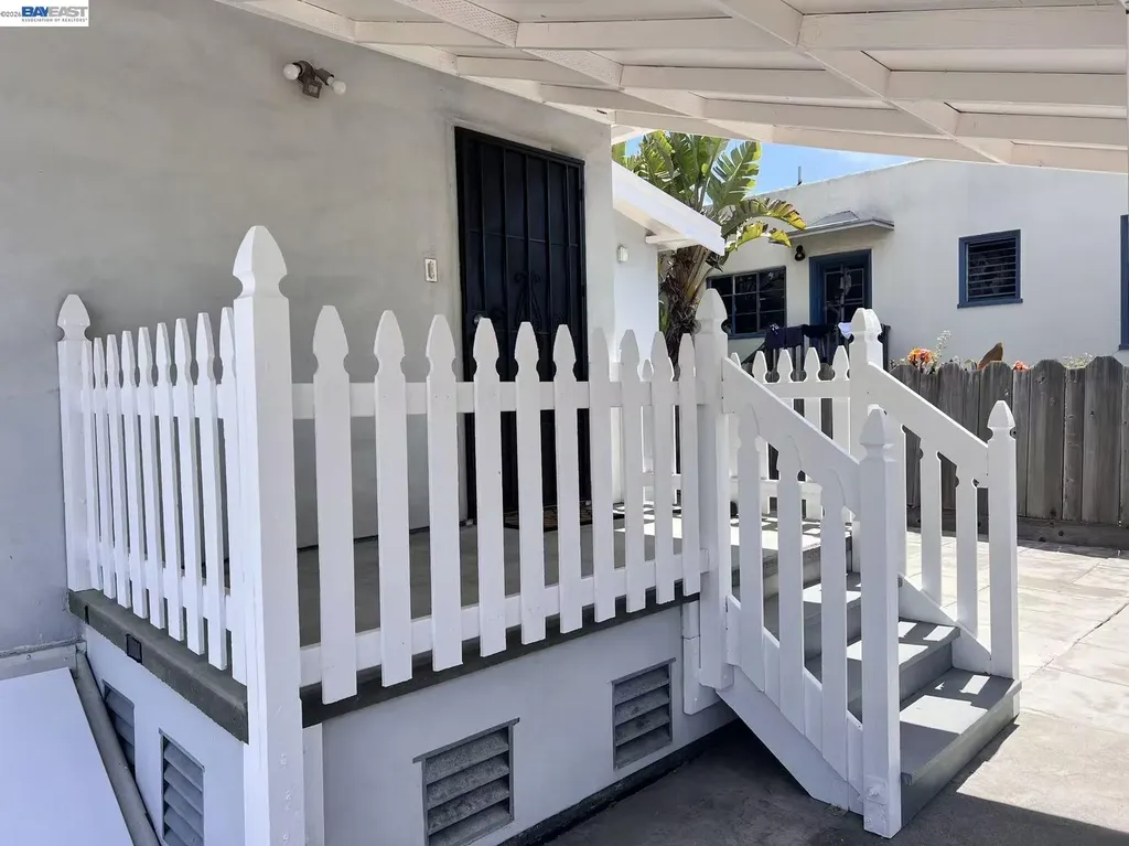 3325 Macarthur Boulevard Oakland CA 94602