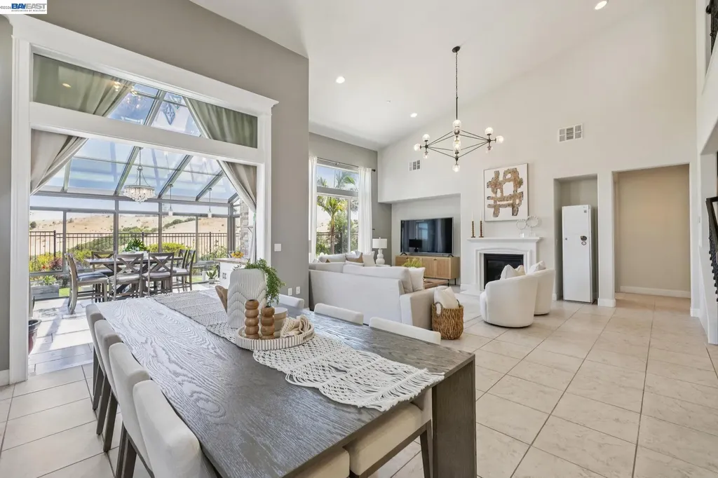 130 Benmore Drive Hayward CA 94542