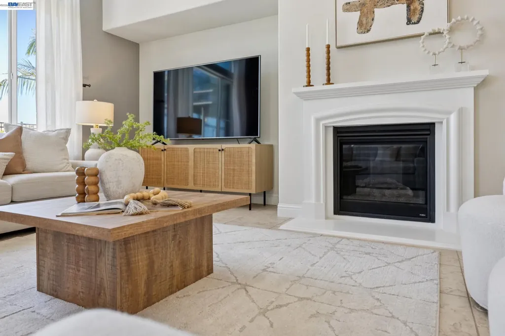 130 Benmore Drive Hayward CA 94542