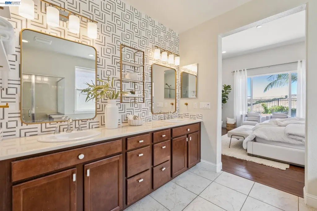 130 Benmore Drive Hayward CA 94542