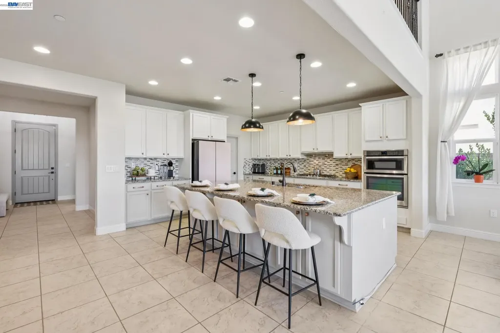 130 Benmore Drive Hayward CA 94542