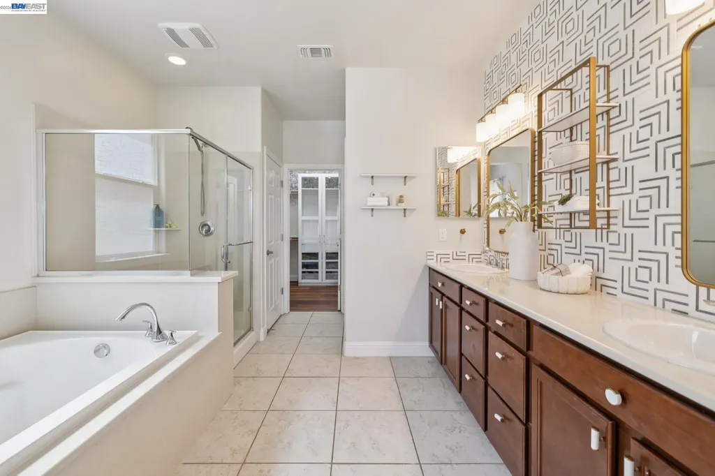 130 Benmore Drive Hayward CA 94542