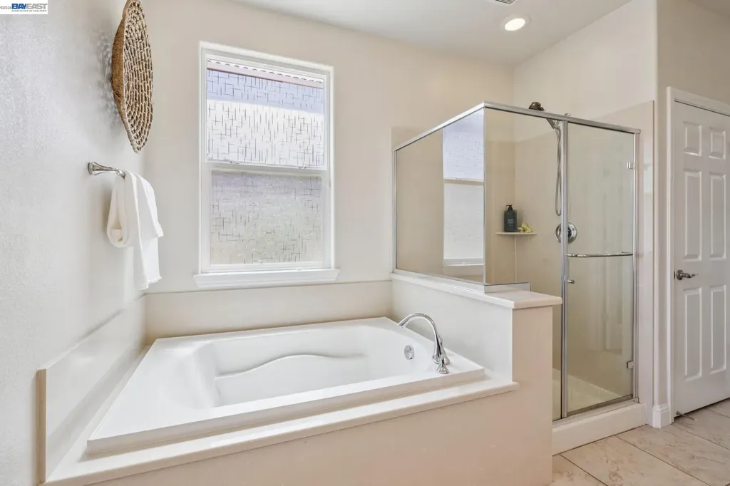 130 Benmore Drive Hayward CA 94542