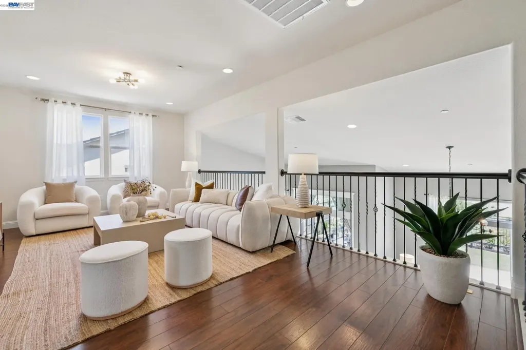 130 Benmore Drive Hayward CA 94542