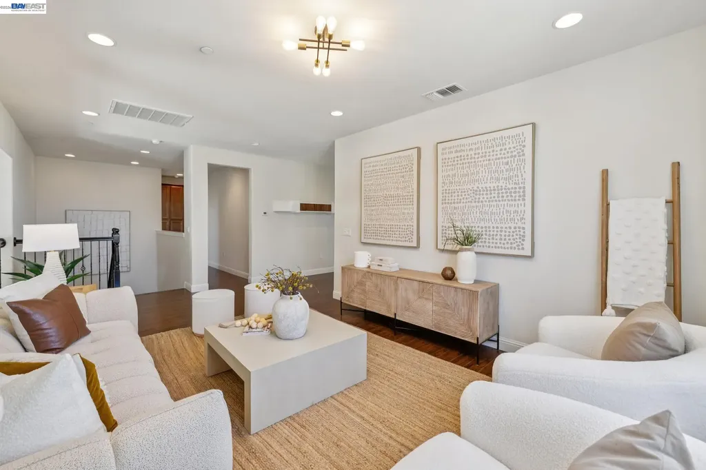 130 Benmore Drive Hayward CA 94542