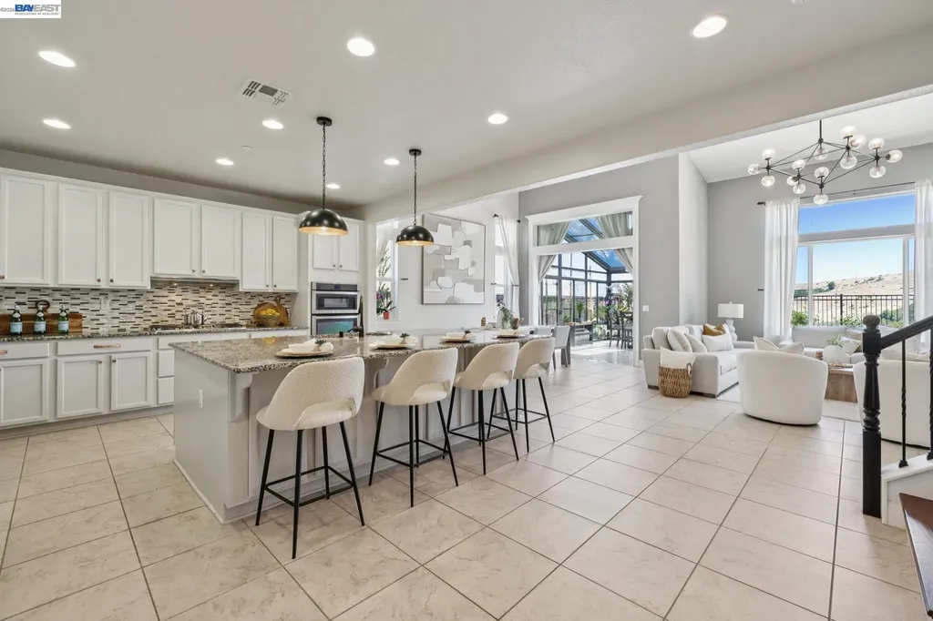 130 Benmore Drive Hayward CA 94542