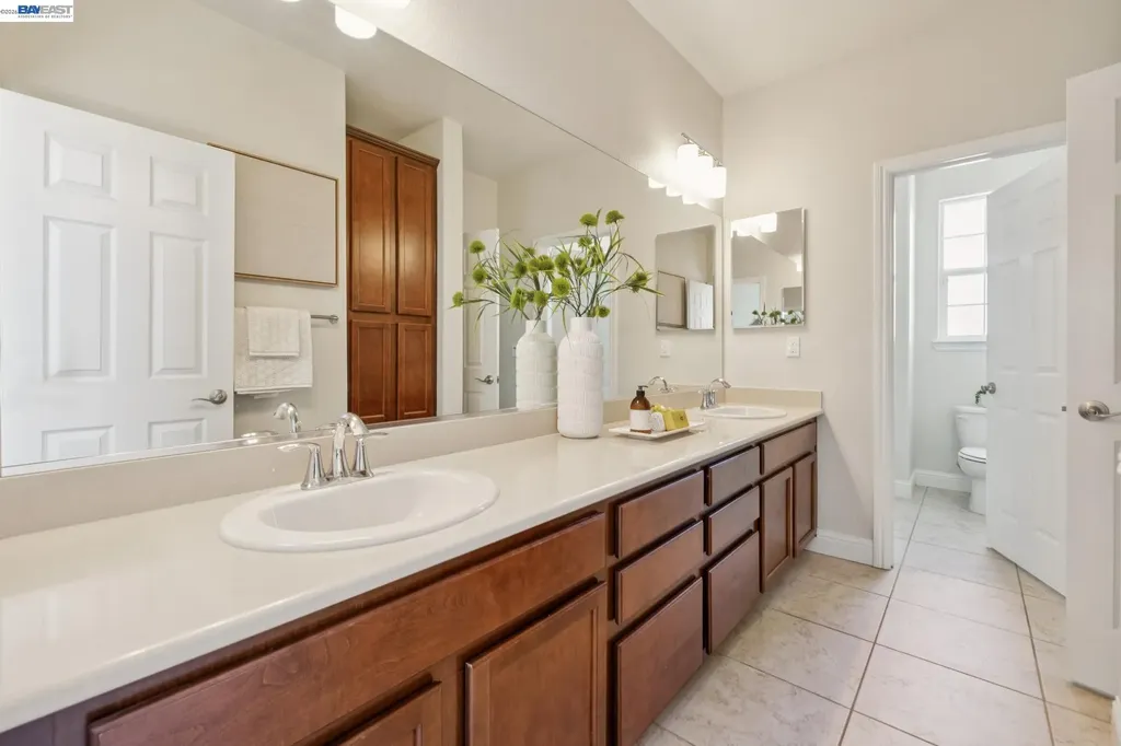 130 Benmore Drive Hayward CA 94542