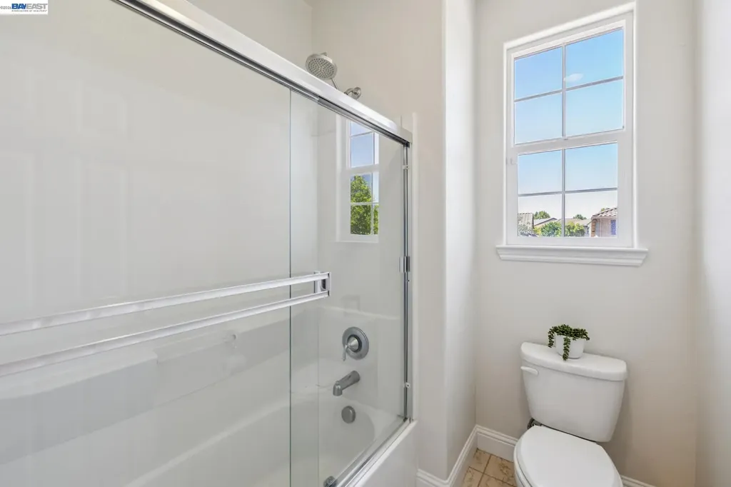 130 Benmore Drive Hayward CA 94542