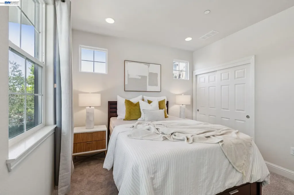 130 Benmore Drive Hayward CA 94542