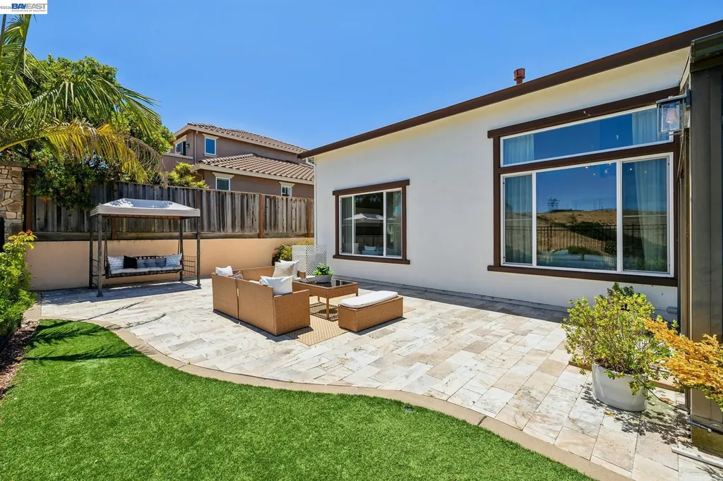 130 Benmore Drive Hayward CA 94542