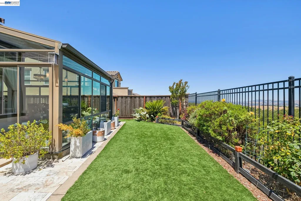 130 Benmore Drive Hayward CA 94542