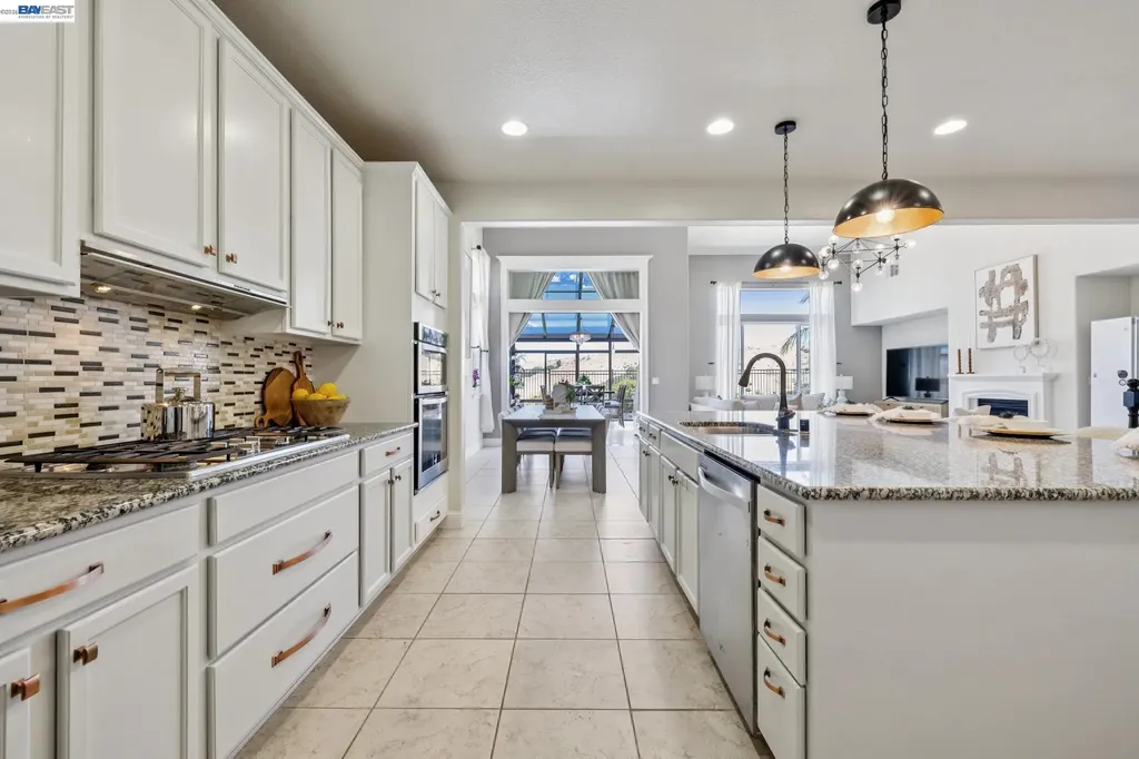 130 Benmore Drive Hayward CA 94542