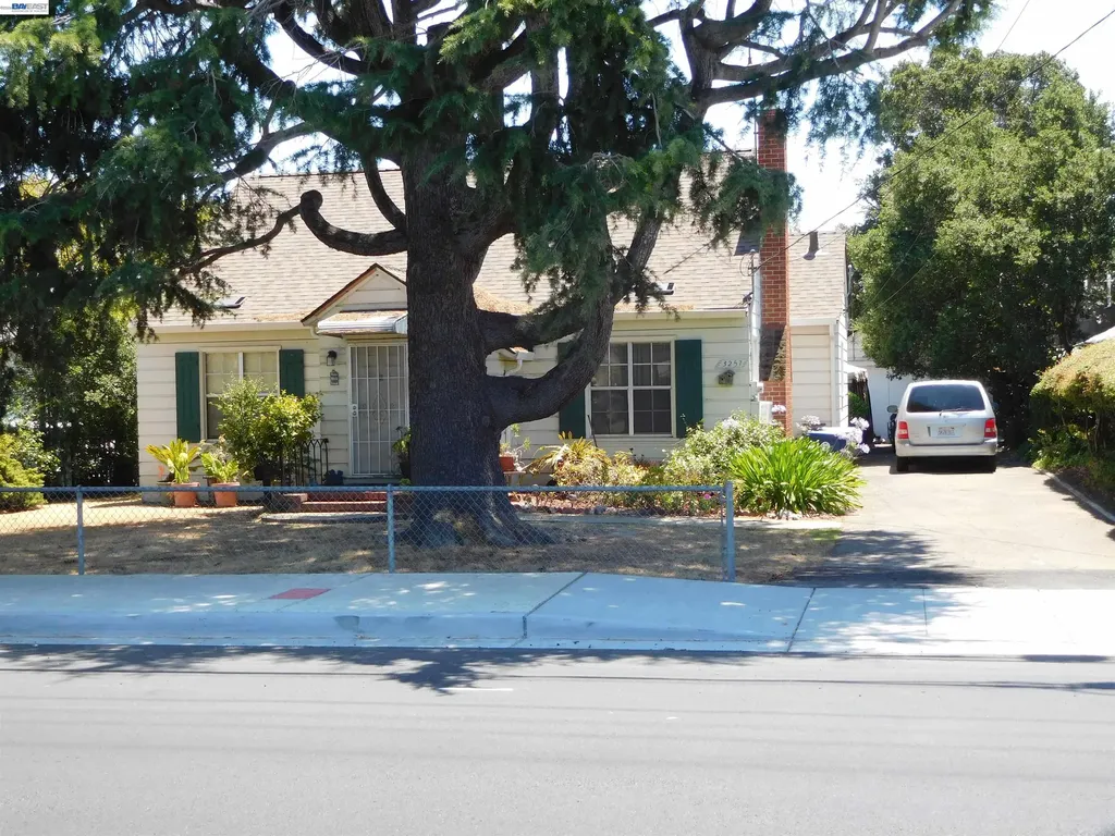 3257 Somerset Avenue Castro Valley CA 94546