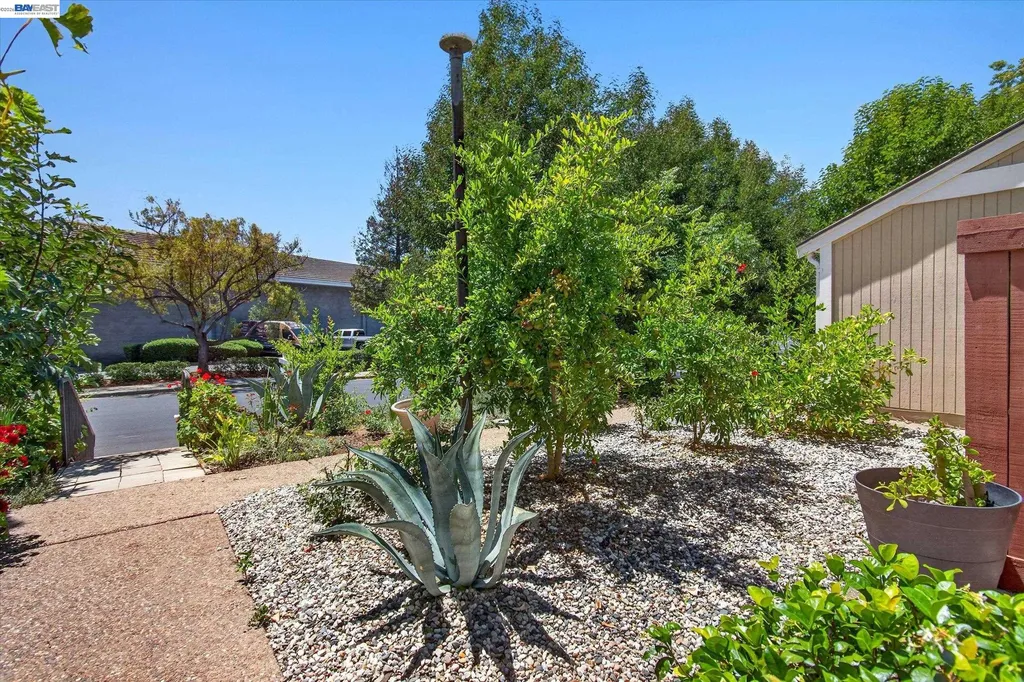 112 Mission Drive Pleasanton CA 94566