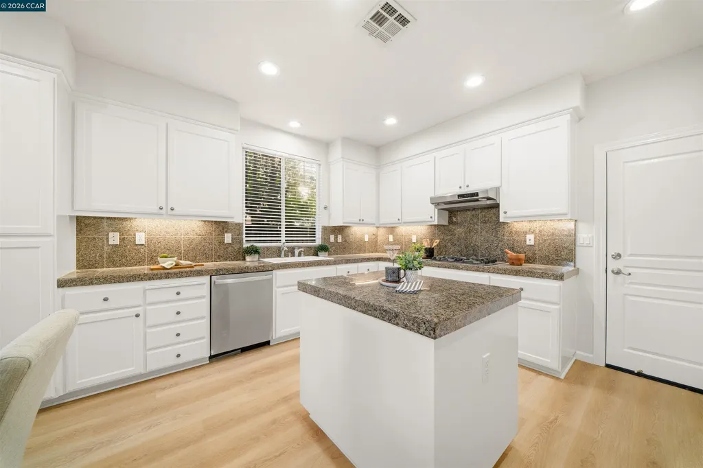 1190 Bellingham Square San Ramon CA 94582