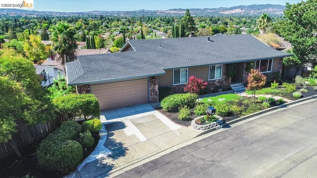 733 Daffodil Way Concord CA 94518