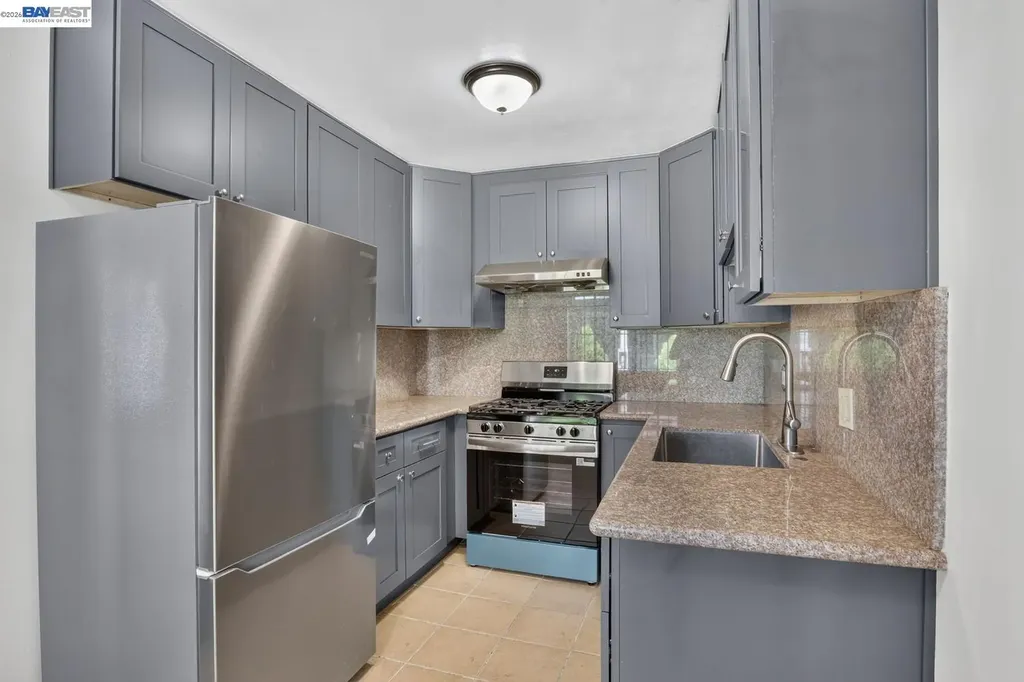 2841 Octavia Street Oakland CA 94619