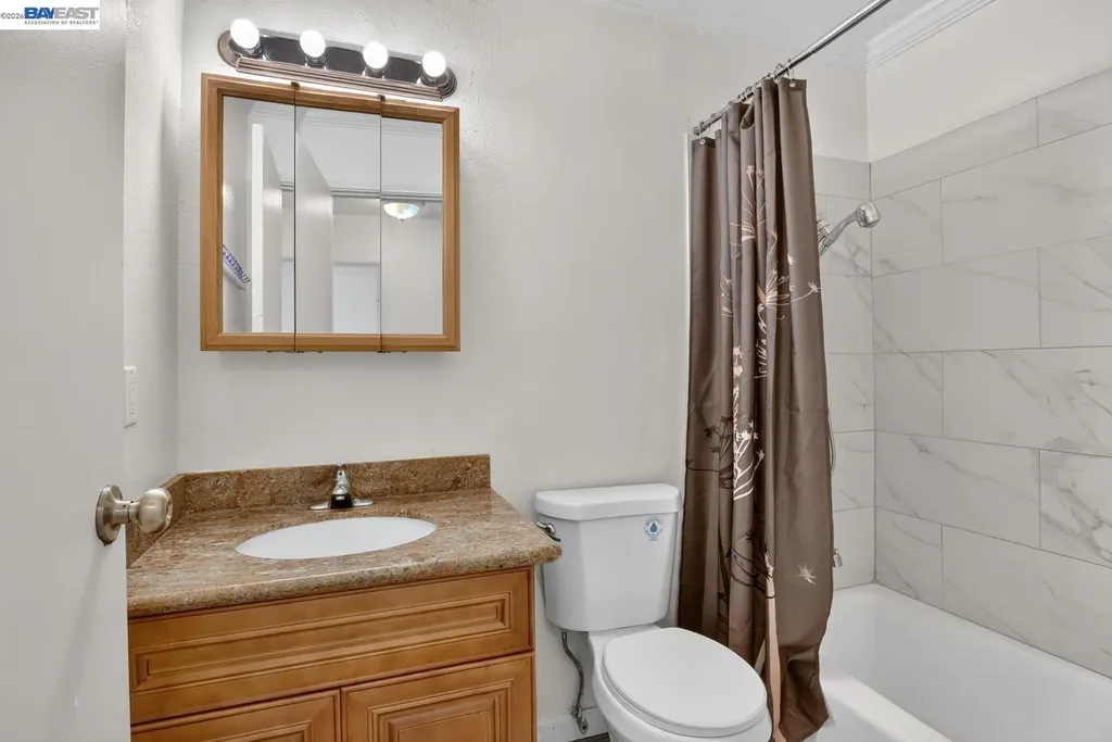 2841 Octavia Street Oakland CA 94619