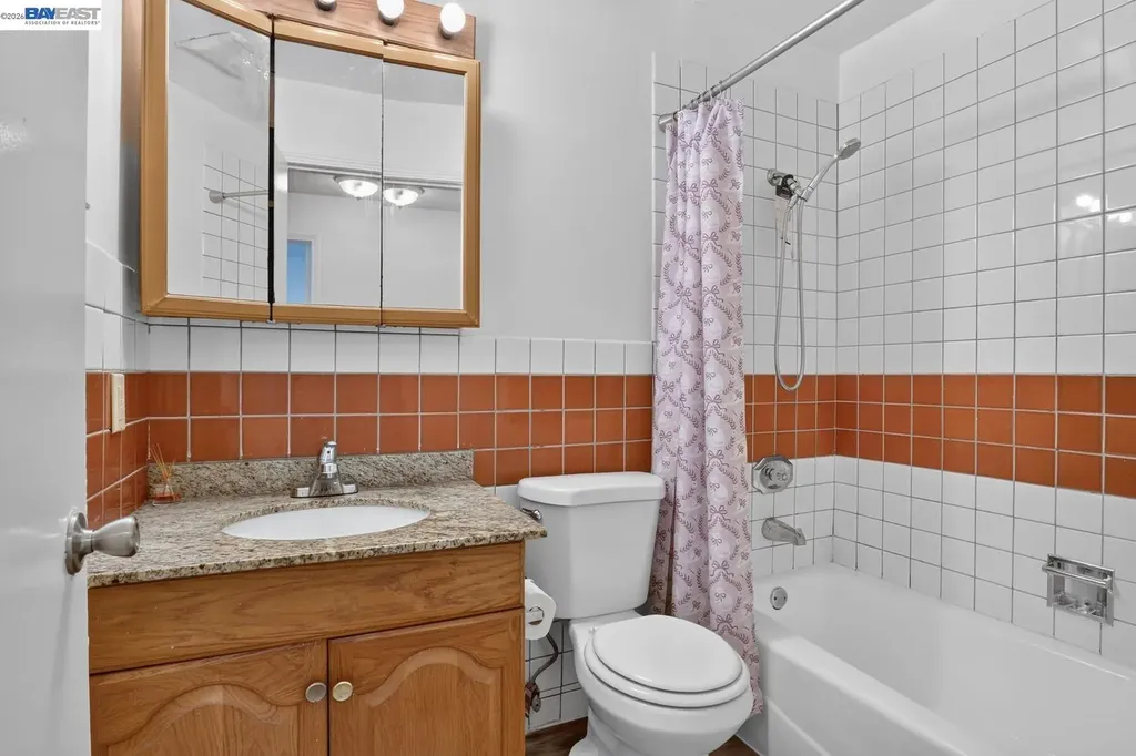 2841 Octavia Street Oakland CA 94619