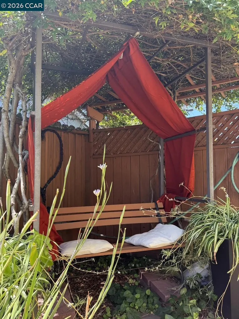 2501 Macarthur Avenue San Pablo CA 94806