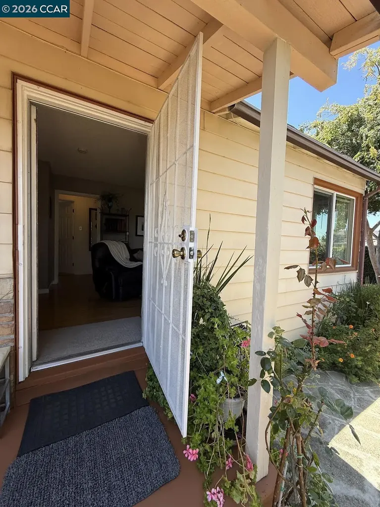2501 Macarthur Avenue San Pablo CA 94806