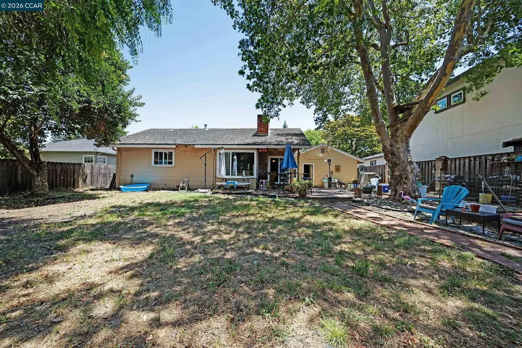 1481 Davis Avenue Concord CA 94518