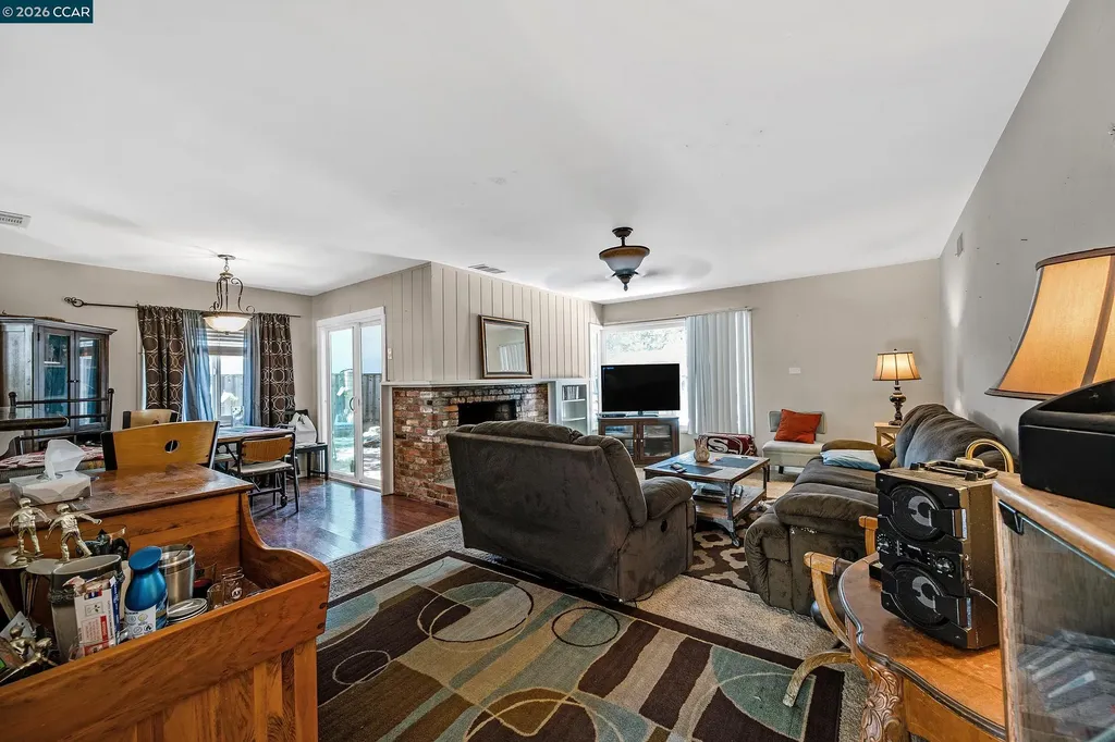 1481 Davis Avenue Concord CA 94518