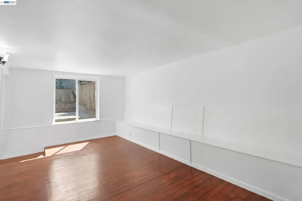 23 Stoneyford Avenue San Francisco CA 94112