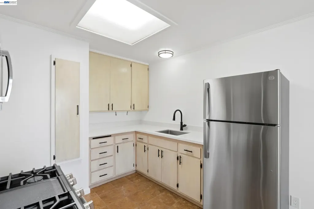23 Stoneyford Avenue San Francisco CA 94112