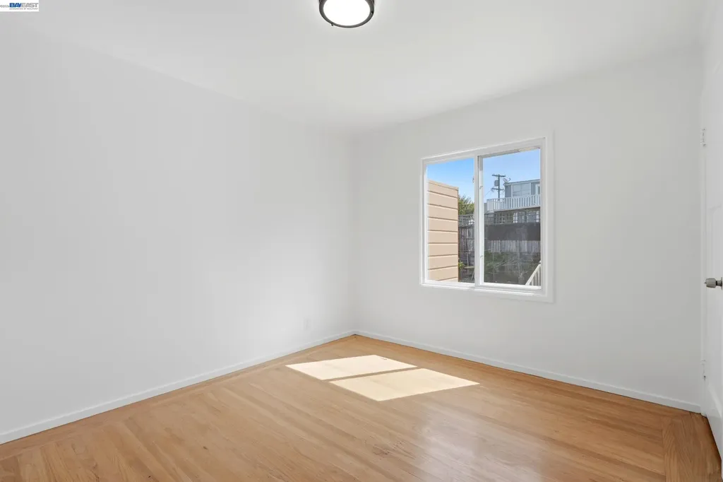 23 Stoneyford Avenue San Francisco CA 94112