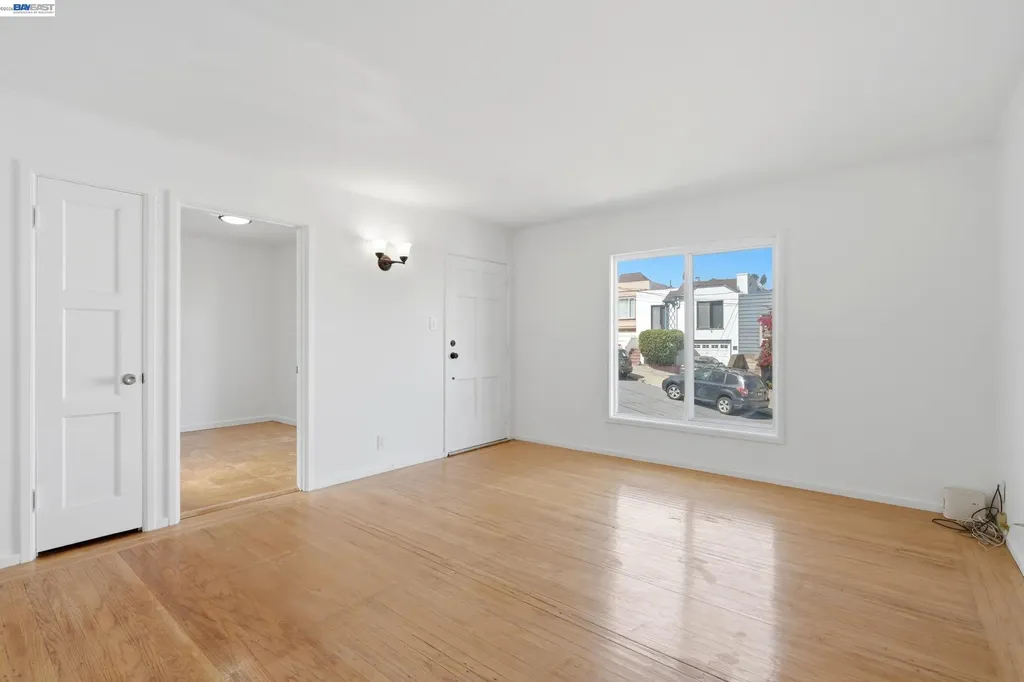 23 Stoneyford Avenue San Francisco CA 94112