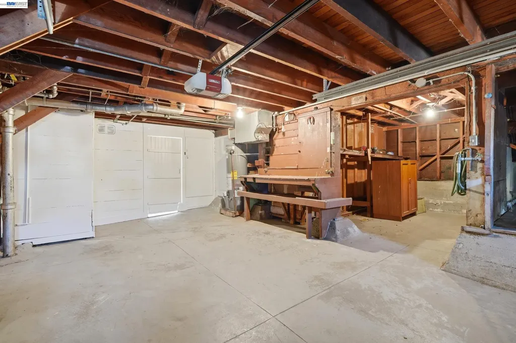23 Stoneyford Avenue San Francisco CA 94112