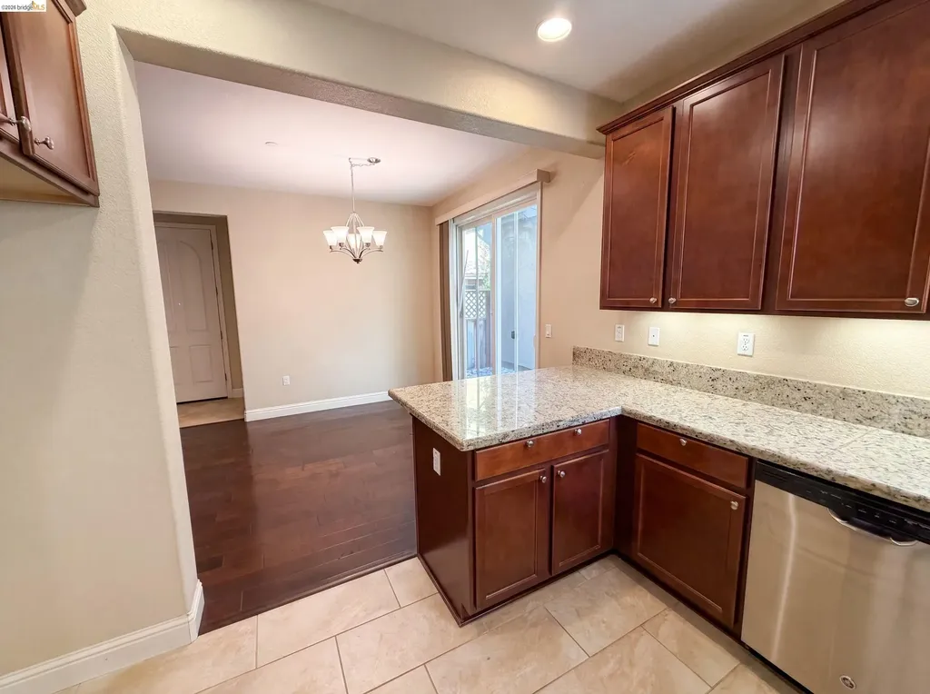 3087 Vittoria Loop Dublin CA 94568