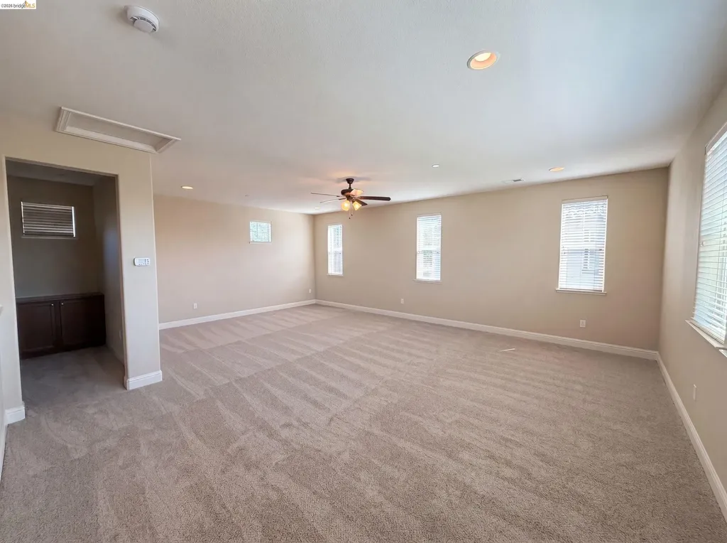 3087 Vittoria Loop Dublin CA 94568