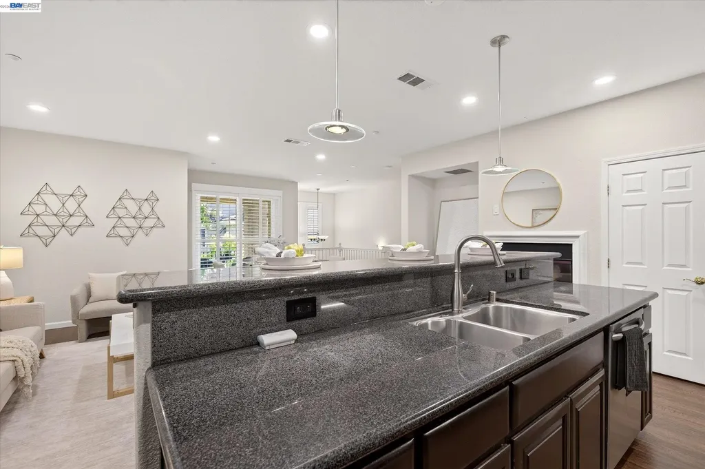 4366 Fitzwilliam Street Dublin CA 94568