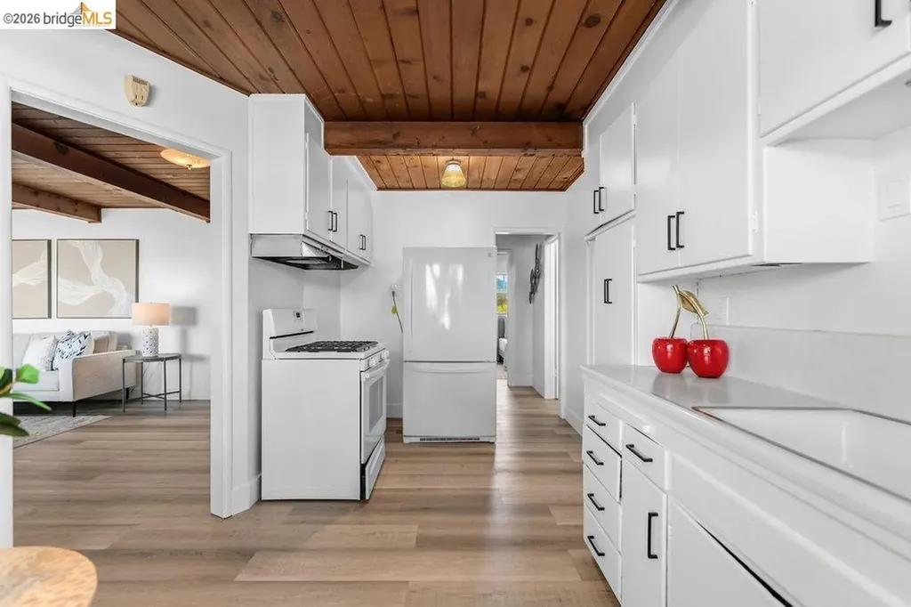 365 Redbud Lane Hayward CA 94541