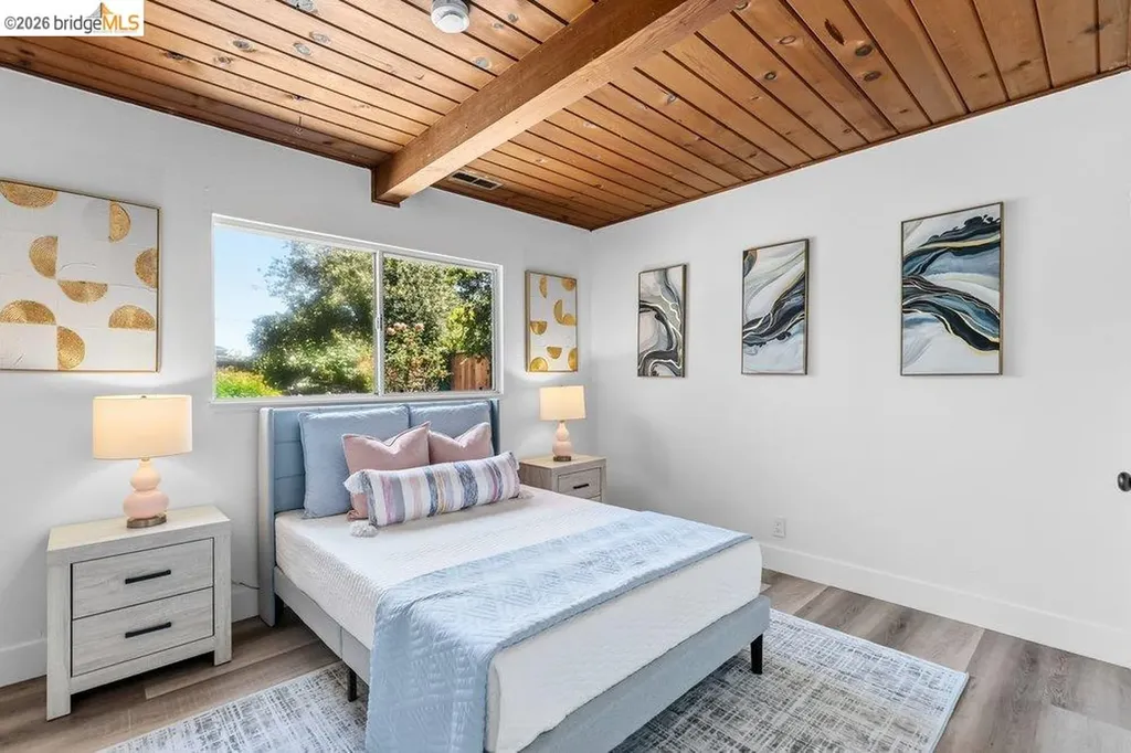 365 Redbud Lane Hayward CA 94541