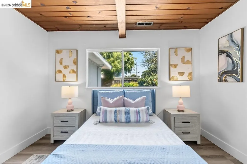 365 Redbud Lane Hayward CA 94541