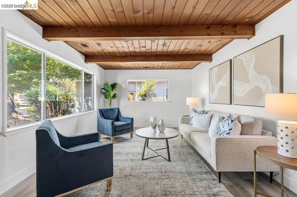365 Redbud Lane Hayward CA 94541